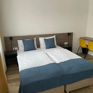 3* Szálloda Res